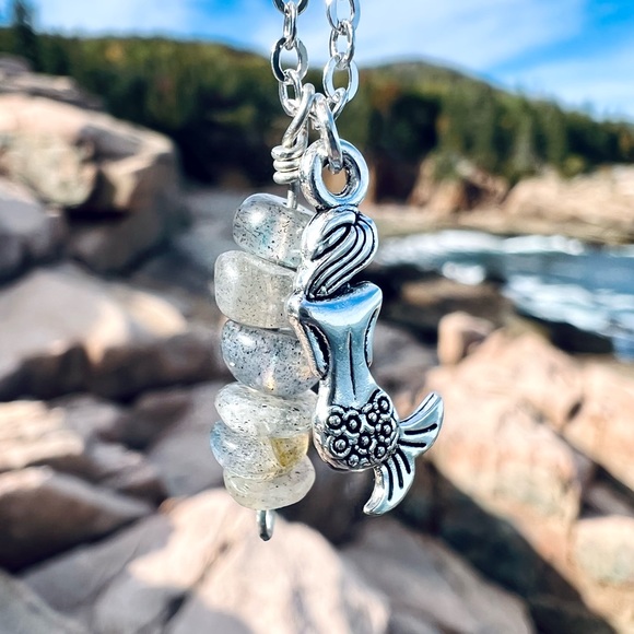 Labradorite Mermaid Crystal Necklace - Picture 6 of 6